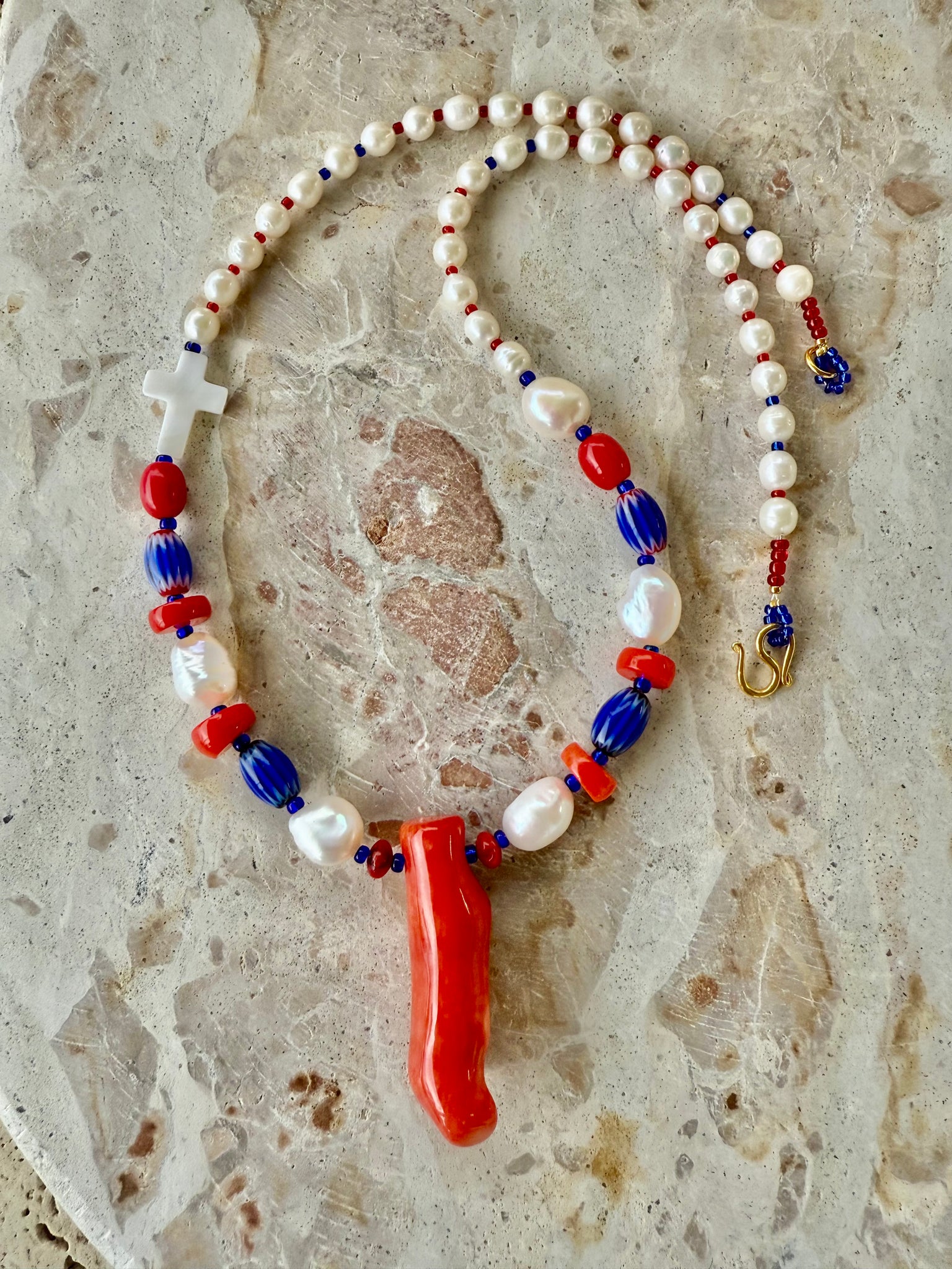 Red Shell Capri Coast Necklace