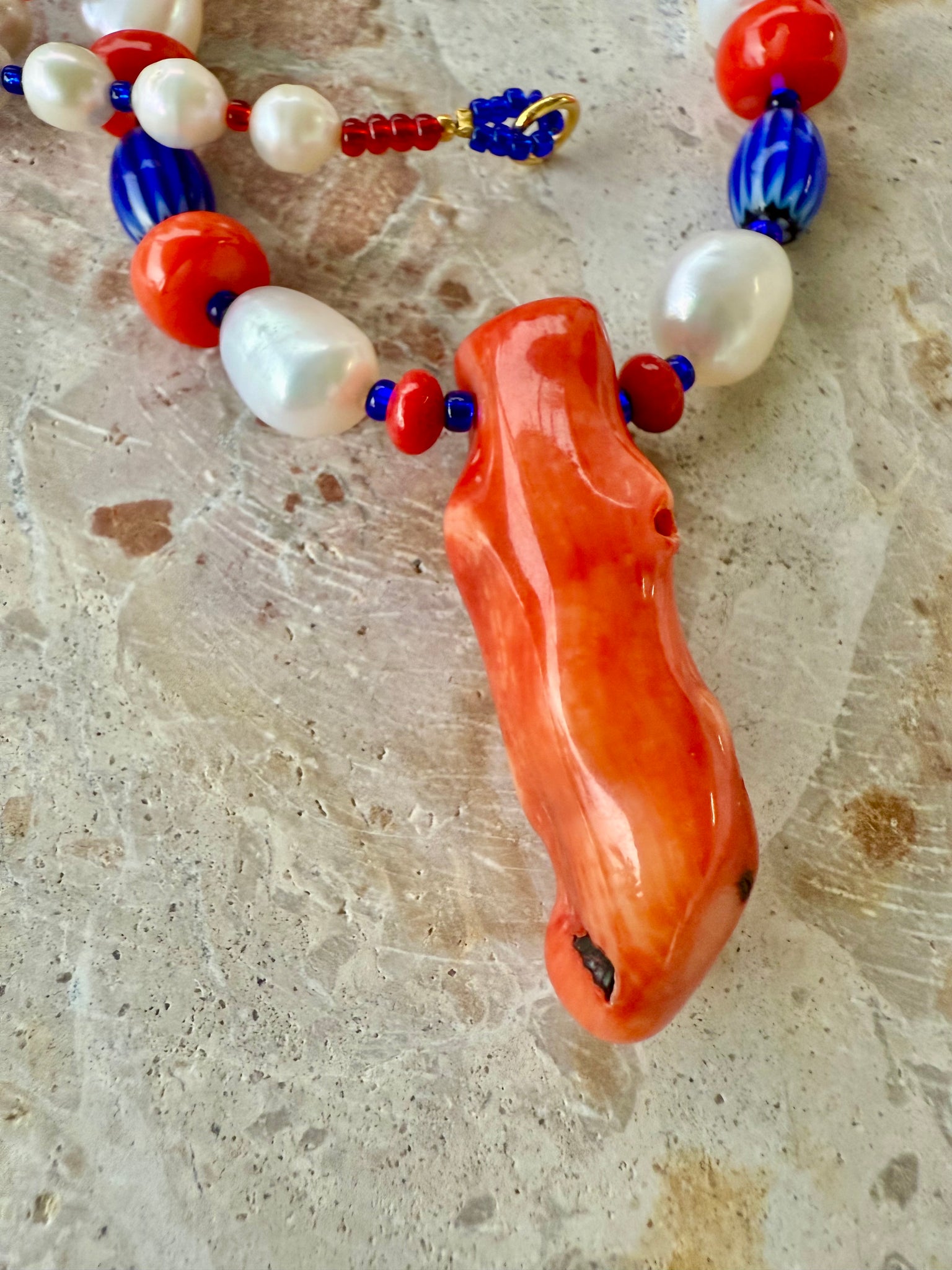Red Shell Capri Coast Necklace