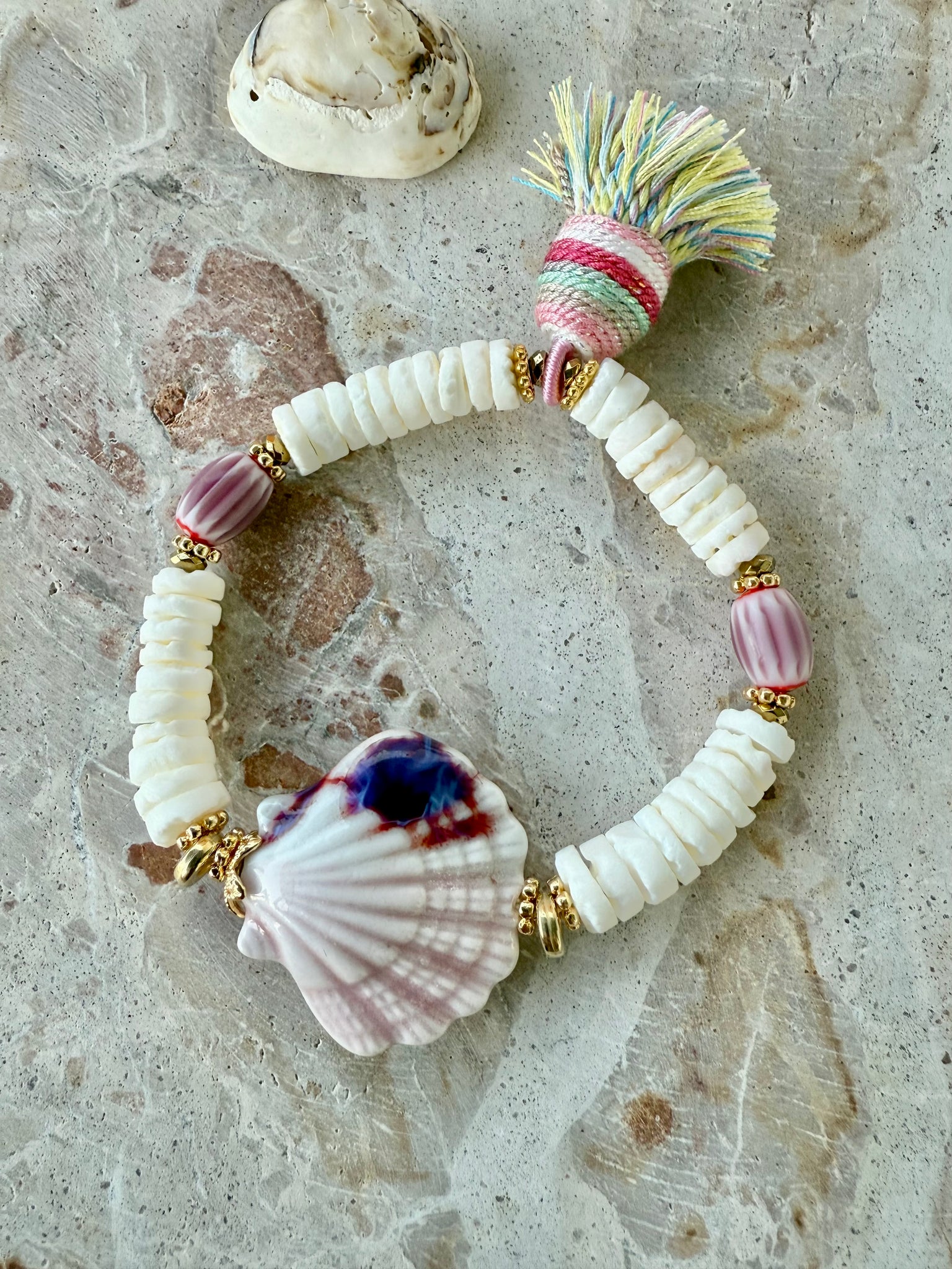 Island Clam Shell Bracelet