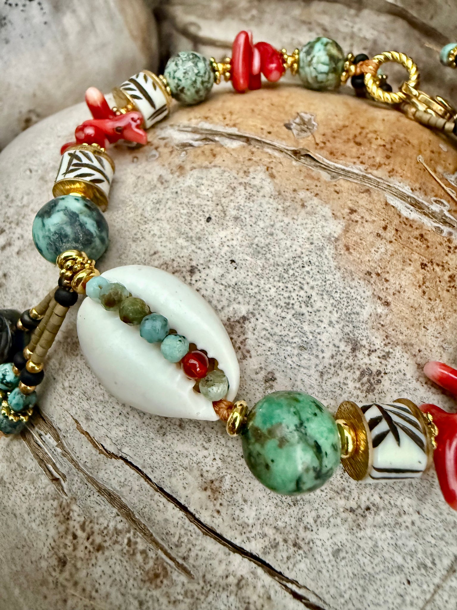 Hawaii Island Cowrie Bracelet