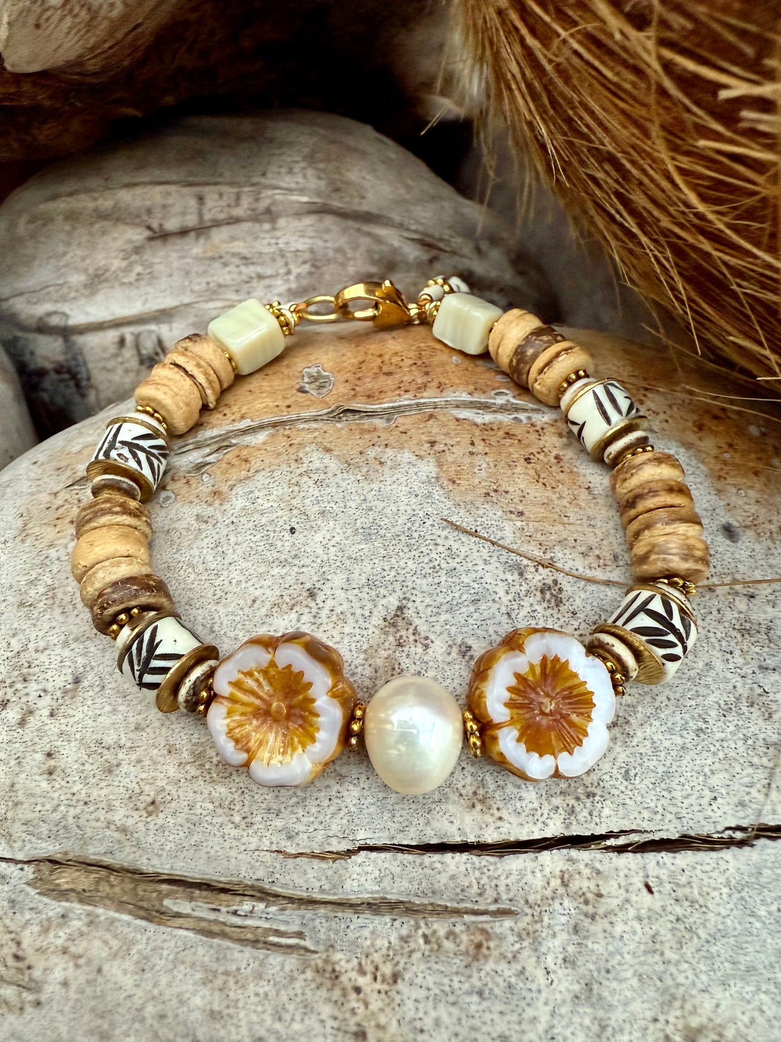 Hawaii Shell Pearl Bracelet