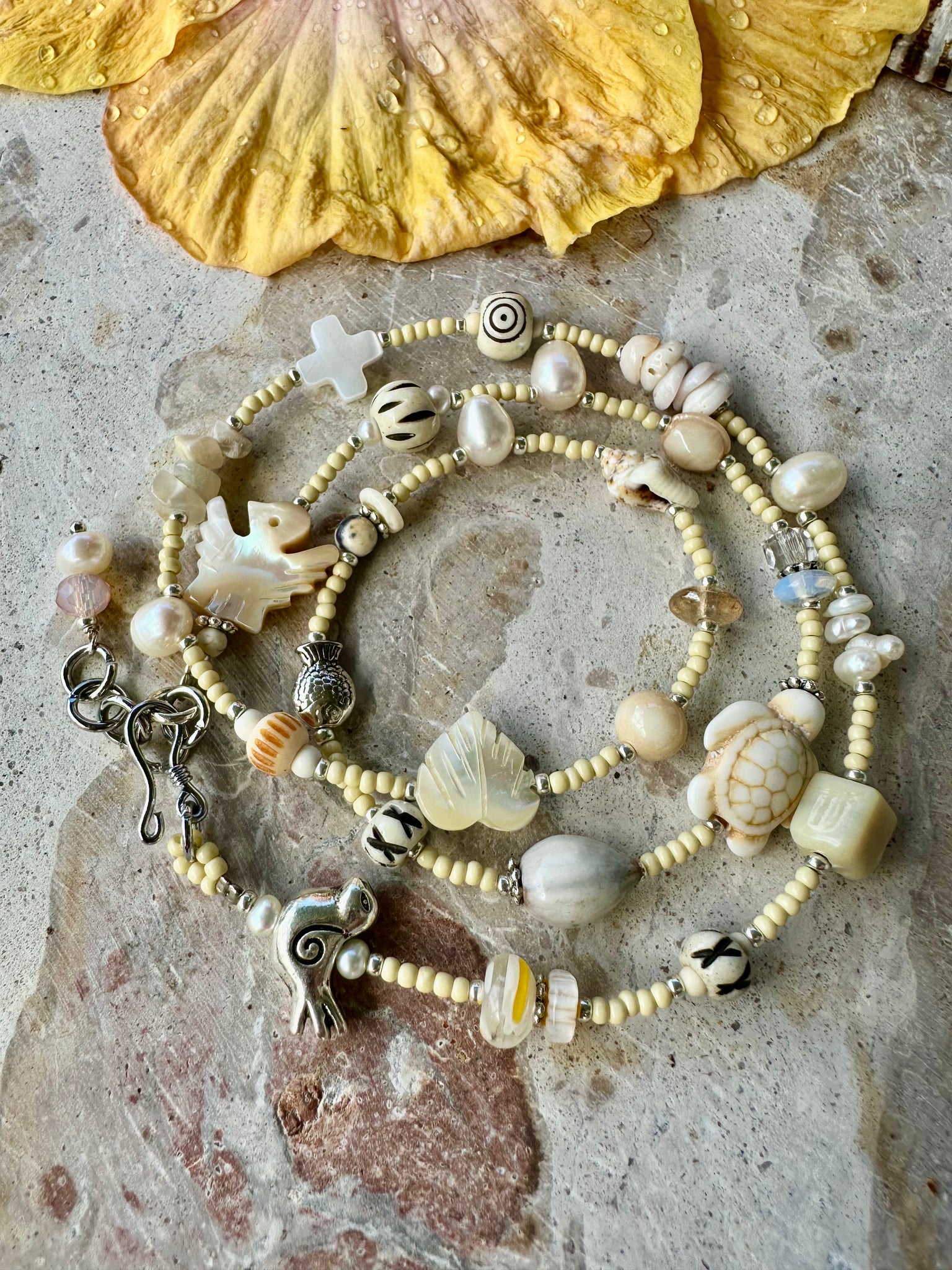 Sandy Seed Bead Shell Bracelet