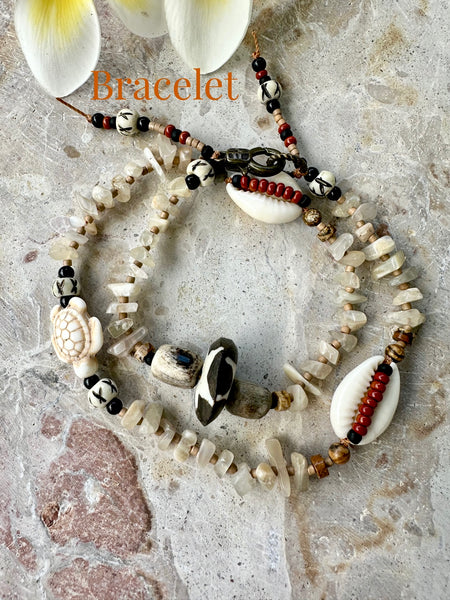 Tribal Cowrie Shell Stone Bracelet