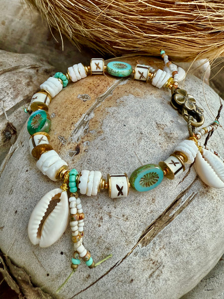 Palm Islander Cowrie Bracelet