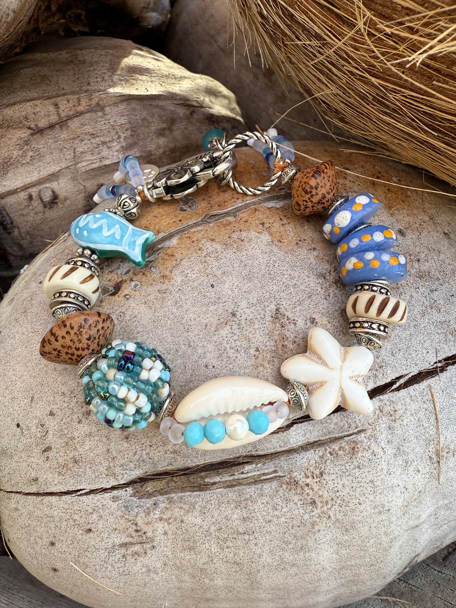 Island Ocean Cowrie Bracelet